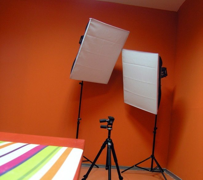 Umbrellas vs Softboxes in Photography Studio
