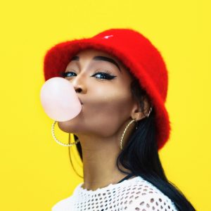 Musician AMIRA goes 90's