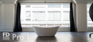 Pro Stage I with wood laminated floors and bath tub for rental in Los Angeles