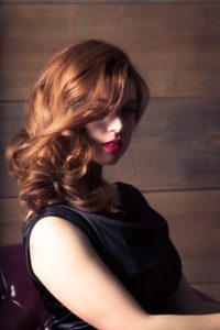 Veronica-Lake-Inspired-retro-photoshoot