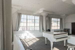 Art 1 with grey curtains