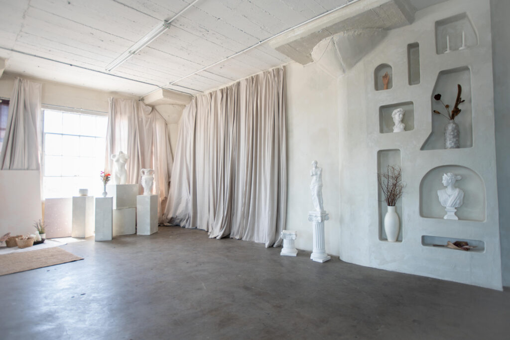 Art 4 - Art Loft Photo Studio in Los Angeles