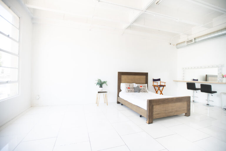 Hill 1 - White floor photo studio in LA