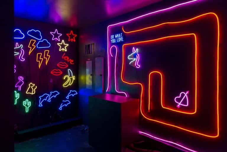 Neon room available for photo and video rental in Los Angeles