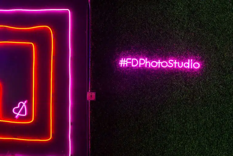 Neon room available for photo and video rental in Los Angeles