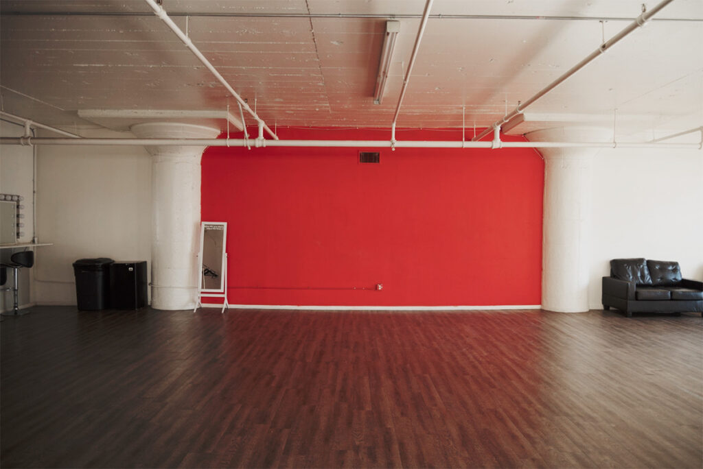 Pro-I red-wall-1