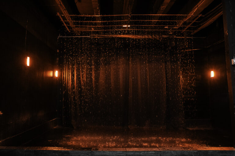 Rain room photo studio in Los Angeles Hill 700004