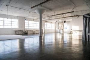 Rent Photo Studio with white cyclorama wall, grass wall and white wood floor