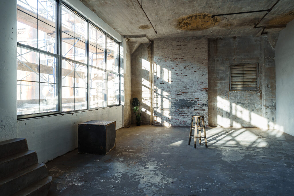 LIC 3 - daylight photo studio for rent near me with brick walls in New York