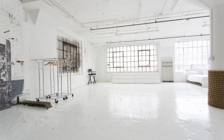 White photo studio for rent White photo studio for rent
