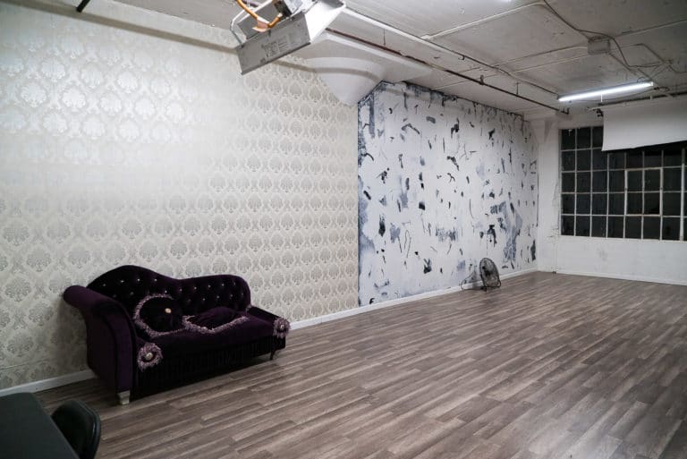 Medium size photo studio for rent in NY with large north facing window, included equipment and painted artistic wall Medium size photo studio for rent in NY with large north facing window, included equipment and painted artistic wall