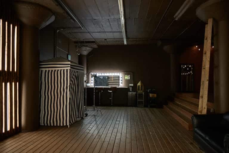 Wood and light stage available for photo and video rental in Los Angeles