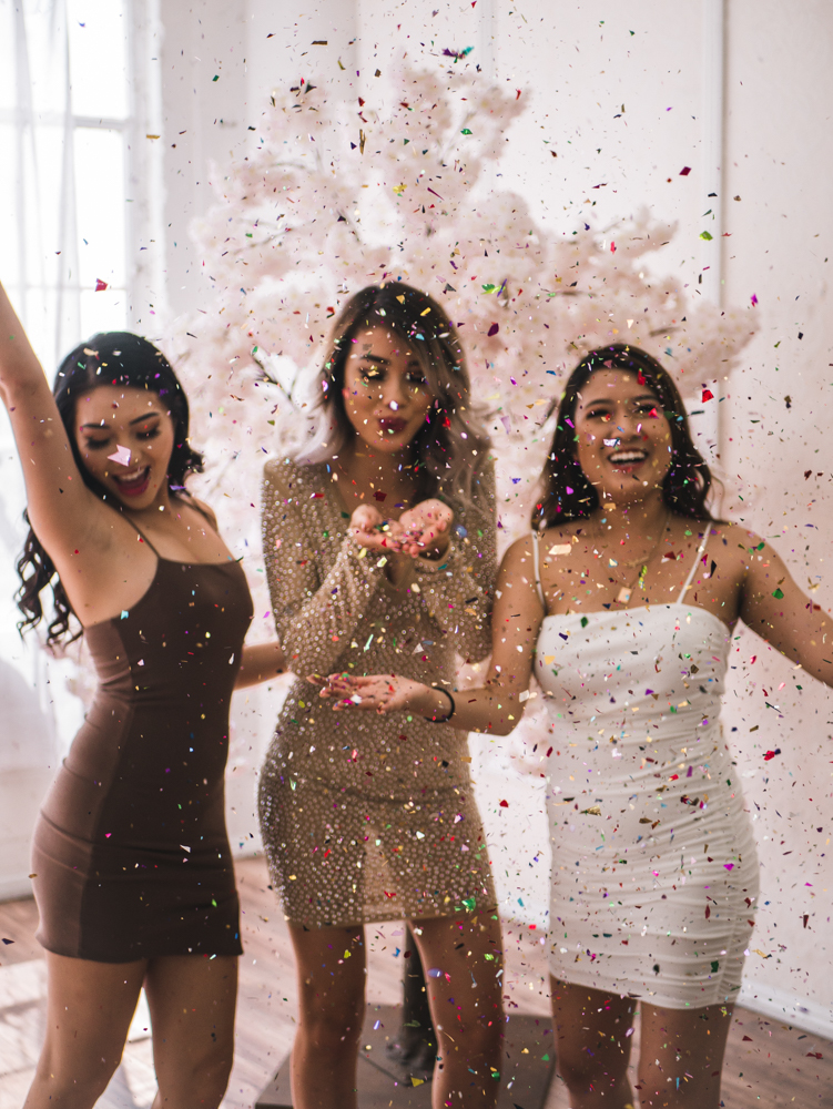 What-Can-A-Photographer-Present-For-His-GfS-Brithday?-4