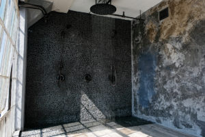 shower and bath tub available for rental in NYC