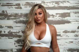 Billie-Lee-For-WomenS-Health-Magazine-3