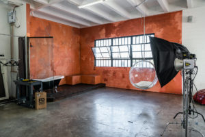 Hill 6 with shower and terra cotta wall available to rent in Los Angeles