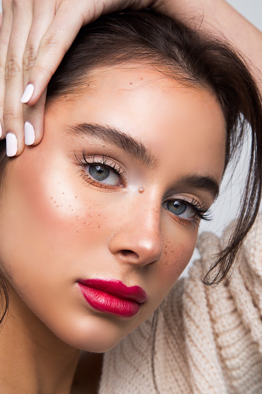 Tri-Model-Beauty-Shots-By-Laurel-Hunzicker-4