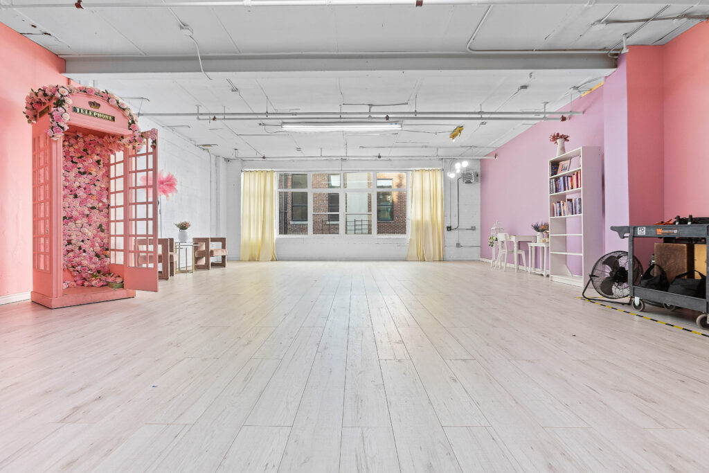 Astoria 3 - daylight photo studio for rent with pink walls and Christmas tree decorations in Astoria, Queens New York_03