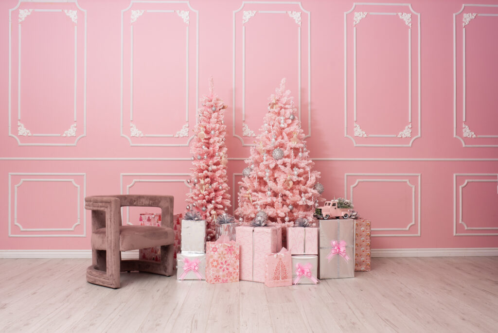 Astoria 3 - daylight photo studio for rent with pink walls and Christmas decorations in New York