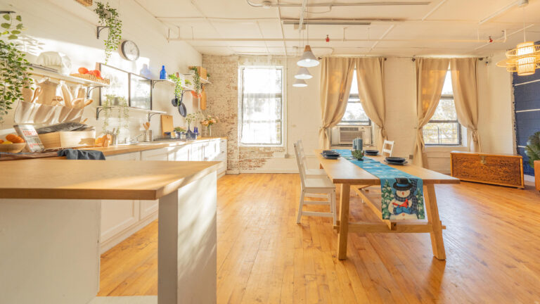 Astoria 5 - FD Photo Studio with the kitchen and living room in NYC