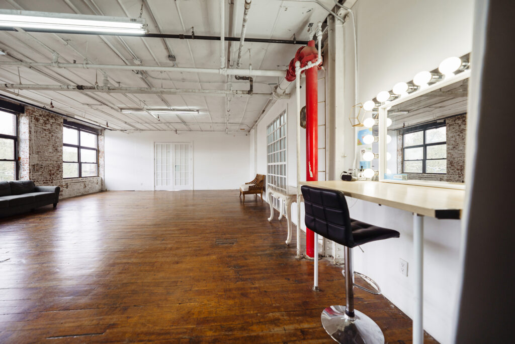 Rental Photo Studio in New York Queens Brooklyn Astoria 10