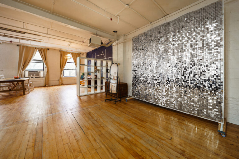 Rental Photo Studio in New York Queens Brooklyn Astoria 5