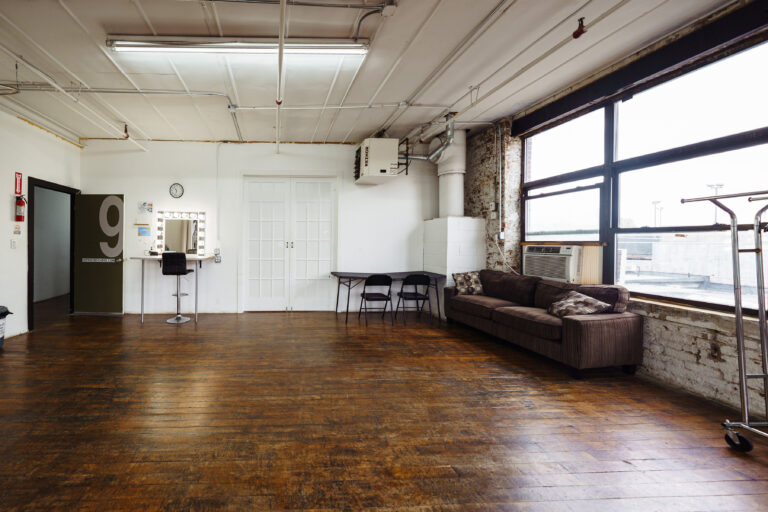 Rental Photo Studio in New York Queens Brooklyn Astoria 9