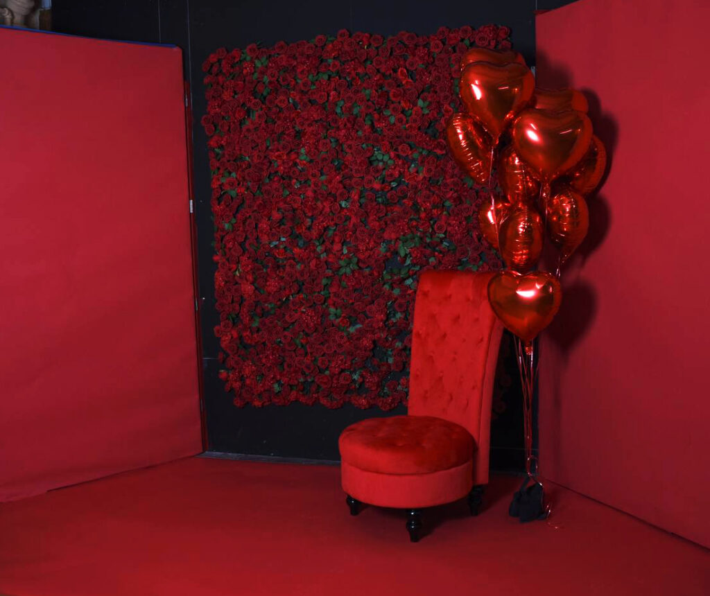 Valentine's day decorations at the photo studio in New York - Astoria 2