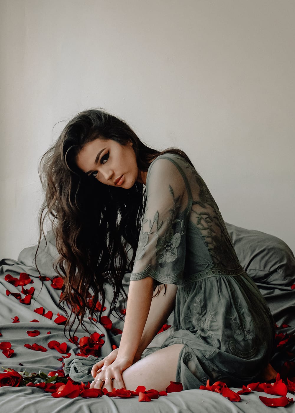 Anne Logarta presents: Lingerie Photography in PRO III
