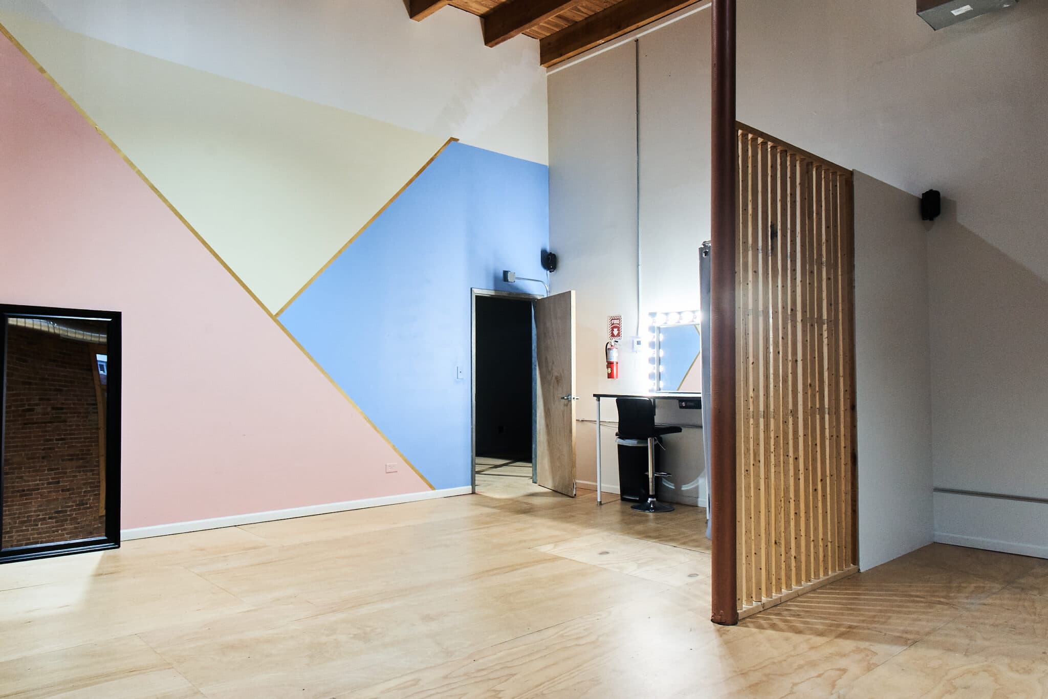 Chi 7 Photo Studio rental in Chicago