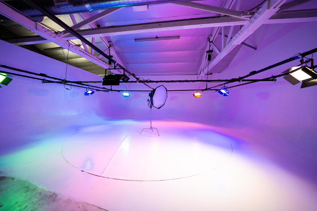 Olympic 3 - Car Turntable photo studio with RGB lights in Los Angeles