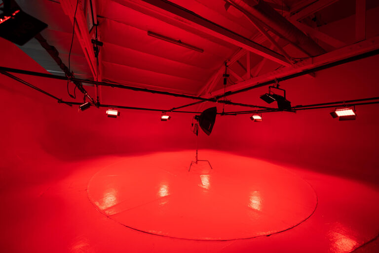 Olympic 3 - Car Turntable photo studio with RGB lights in Los Angeles