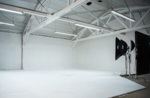 car photo studio for rent