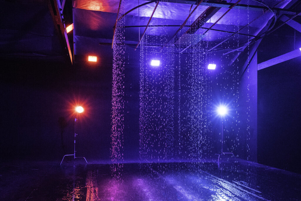 Olympic 2 - photo studio in Los Angeles with the rain feature, black cyc wall and car access
