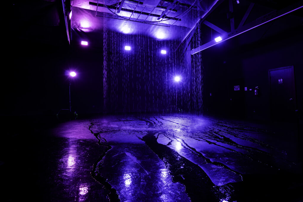 Photo Studio with Black Cyc Wall and Rain in Los Angeles_Olympic 2_web size_13