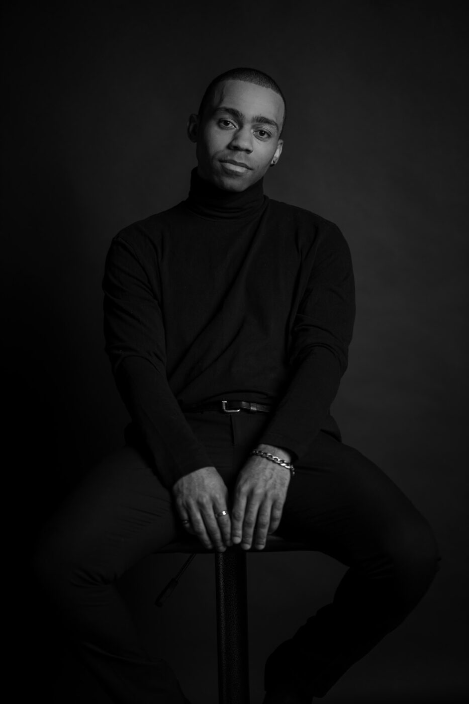 Frank Henry shoots in stage B