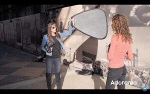 Become Better Photographer: How to Use a Reflector for Portrait Photography