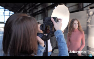 Become Better Photographer: How to Use a Reflector for Portrait Photography