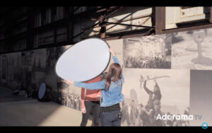 Become Better Photographer: How to Use a Reflector for Portrait Photography