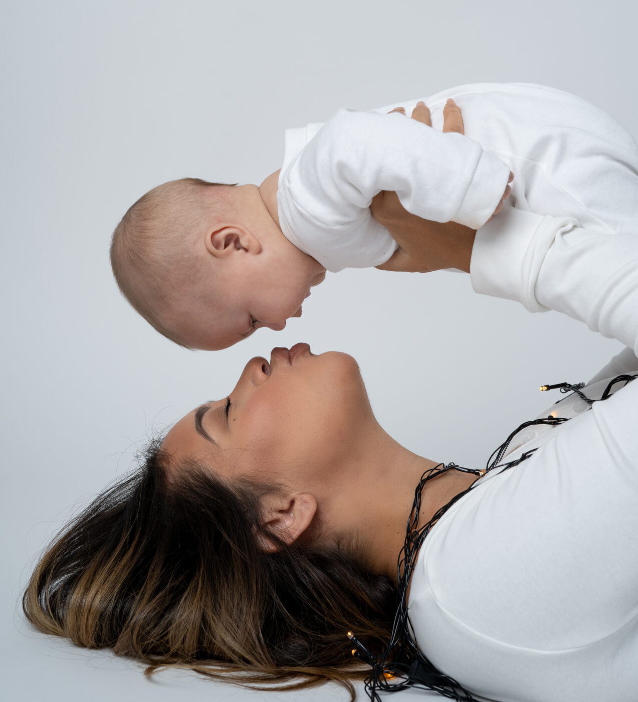 Maternity photos by Freddy Alexander
