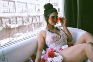 Mariam Sabet by Christian Jaramillo