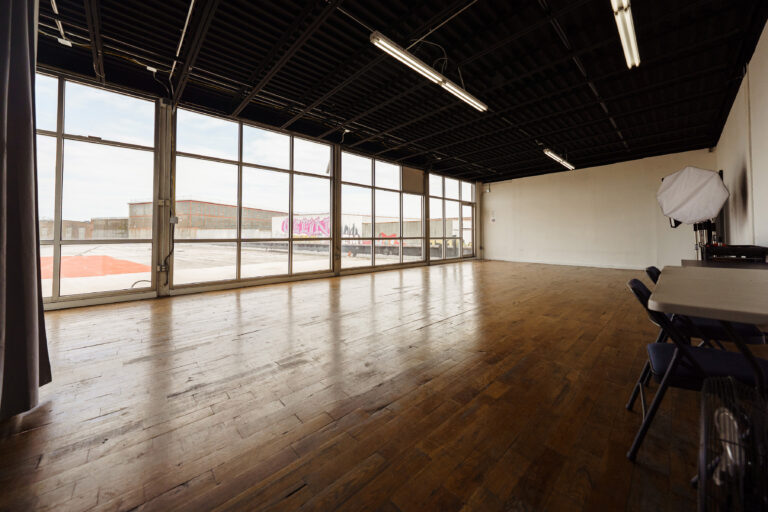Rental Photo Studio in New York Queens Brooklyn Scott 2