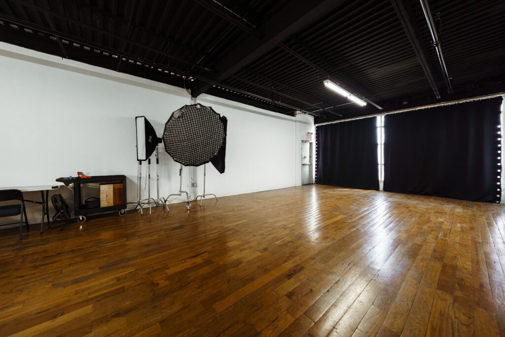 Rental Photo Studio in New York Queens Brooklyn Scott 3