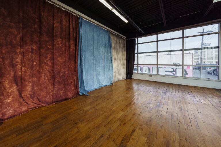Photo Studio in New York Queens Brooklyn Scott 4 - FD Photo Studio for rent
