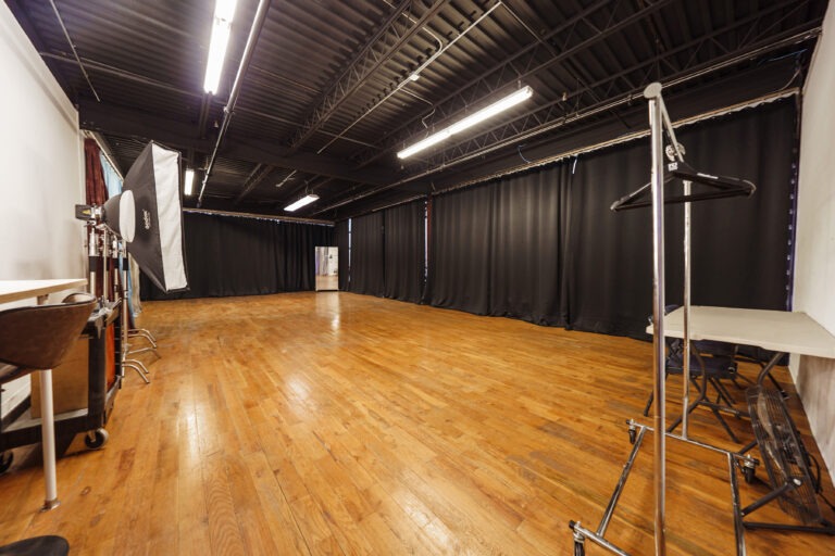Rental Photo Studio in New York Queens Brooklyn Scott 4