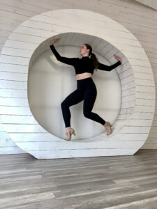 Kelly Dooley In NYC Studio 5