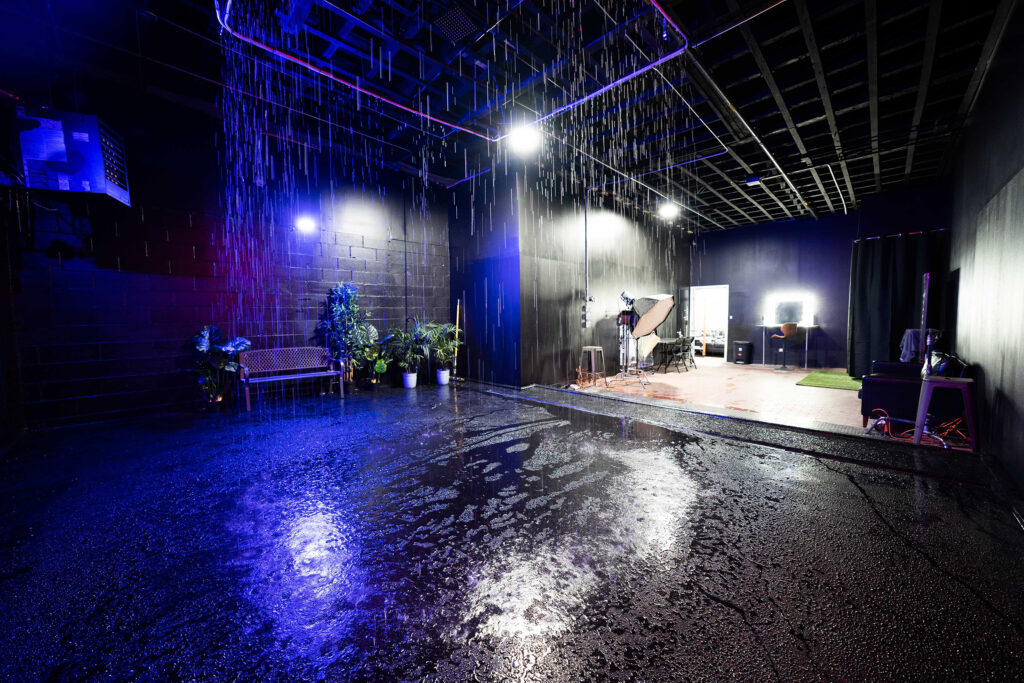 Metro 3 - Rain room with RGB lights photo studio in New York