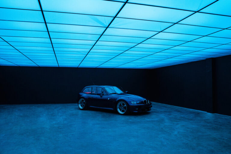 Yukon 5 - Large Blackout Photo Studio for rent with RGB Ceiling & car access in Los Angeles