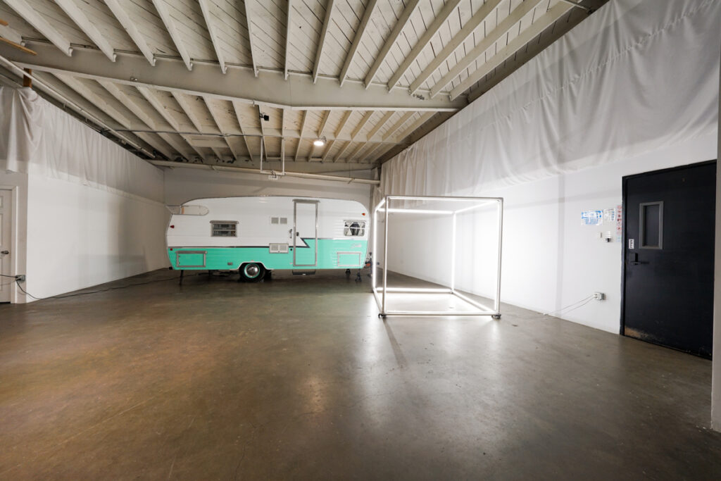 Blackout Photo Studio with Vintage RV Light Cube in Los Angeles_Yukon 4_16