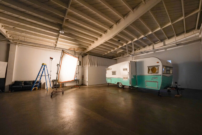 Blackout Photo Studio with Vintage RV Light Cube in Los Angeles_Yukon 4_2 Blackout Photo Studio with Vintage RV Light Cube in Los Angeles_Yukon 4_2